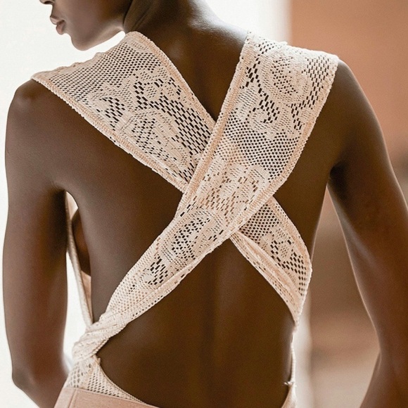 NWT Anthropologie Mes Demoiselles Fanti Plunging V Lace Bodysuit in Ecru XS - SM - Picture 3 of 15